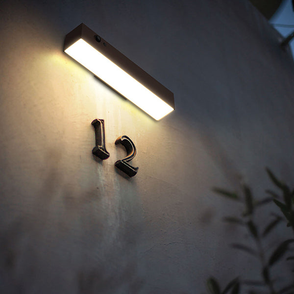 Vega Solar Wall Light