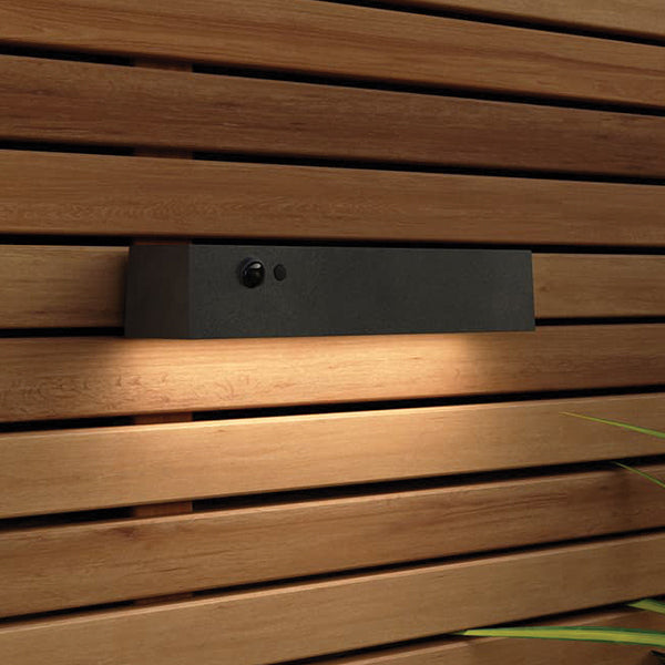 Vega Solar Wall Light